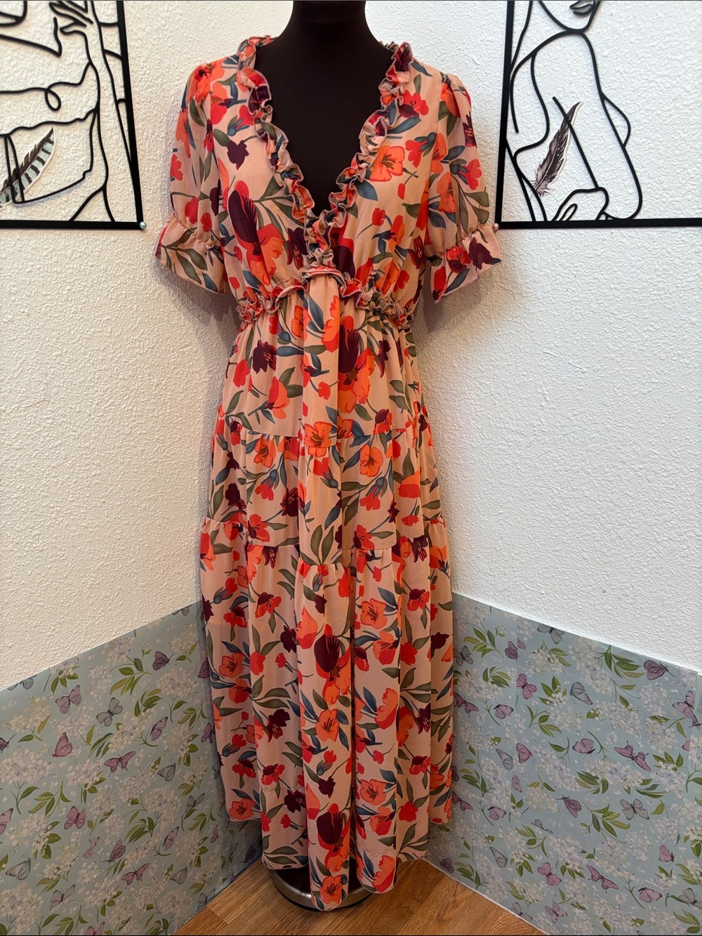 Elegant peach and coral pink burgundy floral ruffle maxi dress. Size M.